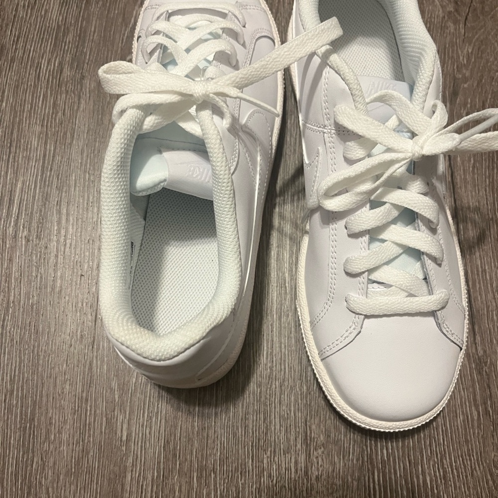 Nike Women's White Sneakers - Picture 2 of 9